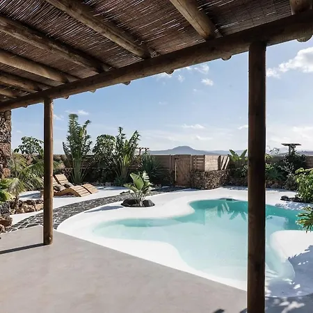 El Nawal1 Saltpools La Oliva