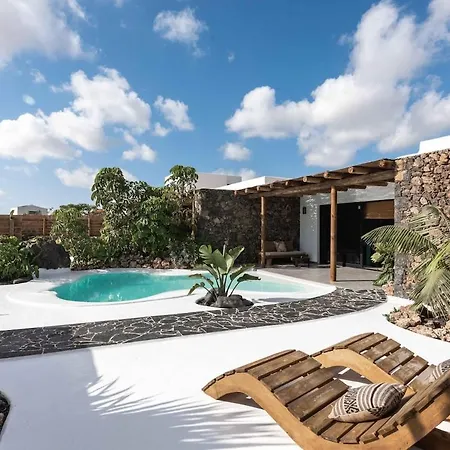 El Nawal1 Saltpools * La Oliva